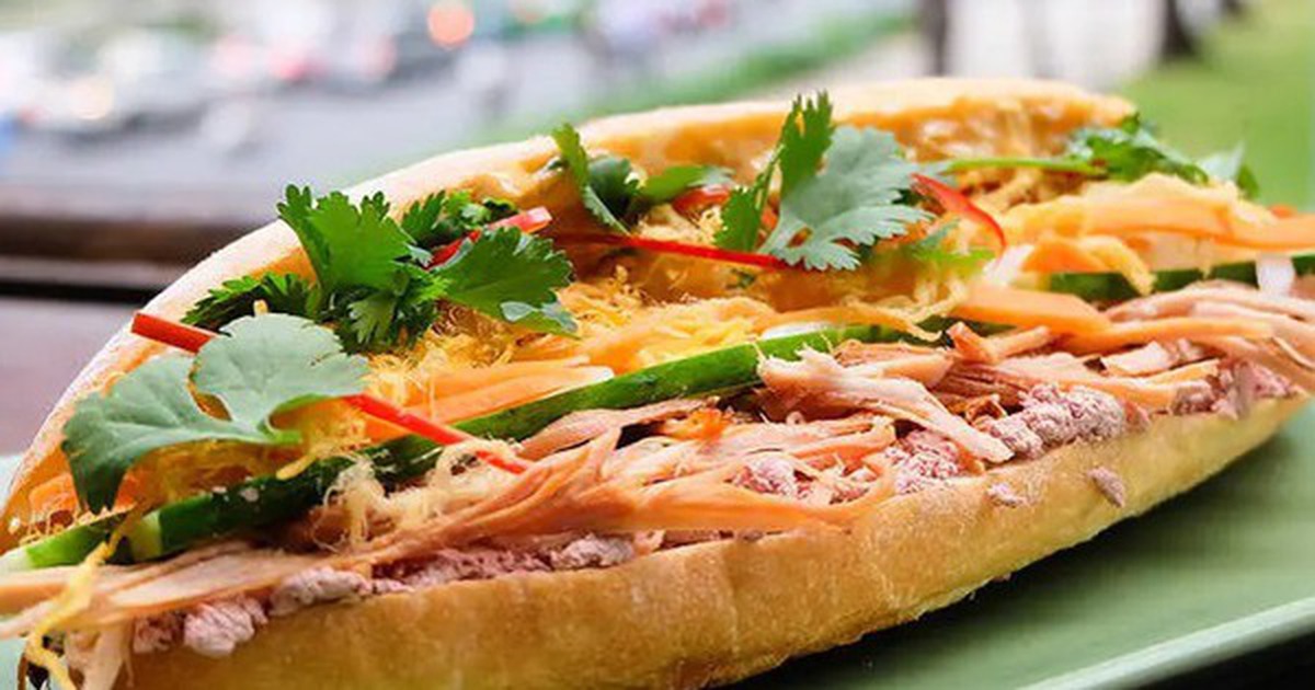 Bộ Y tế vào cuộc vụ hơn 20 người nghi ngộ độc bánh mì