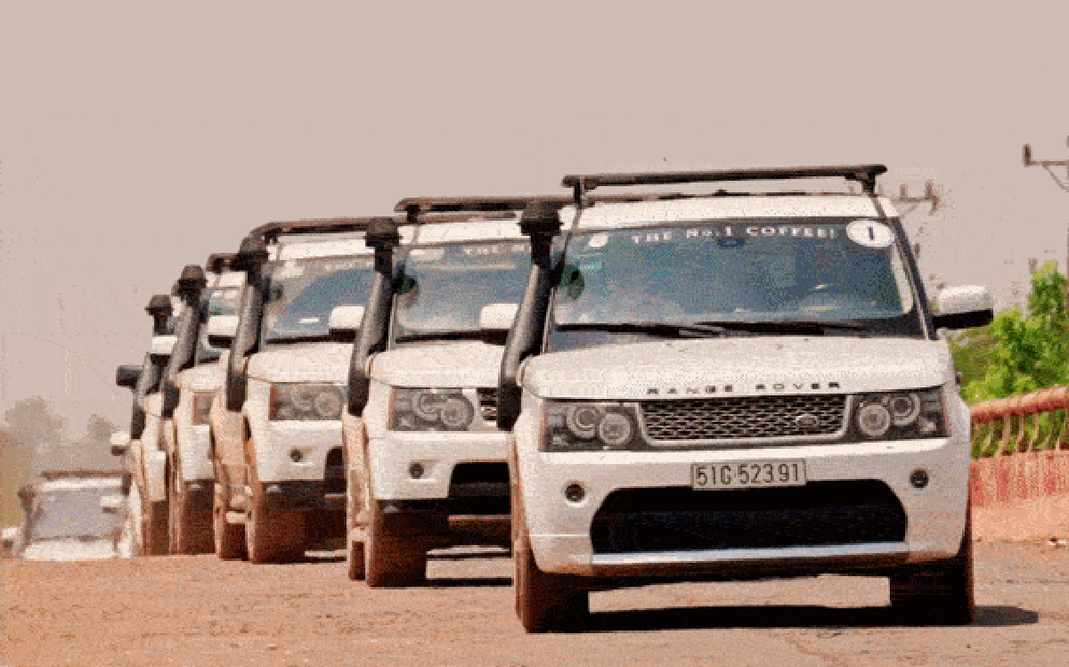 Video 10 phút tóm gọn gần 3.000km dàn Range Rover tới Tây Bắc: Nhiều cung đường khắc nghiệt thử thách sự bền bỉ của cả đoàn người và xe