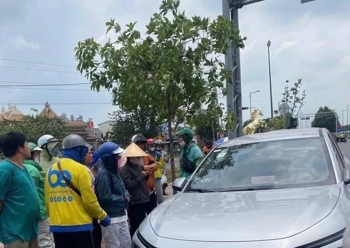 Phát hiện tài xế tử vong bất thường trong ô tô ở TPHCM