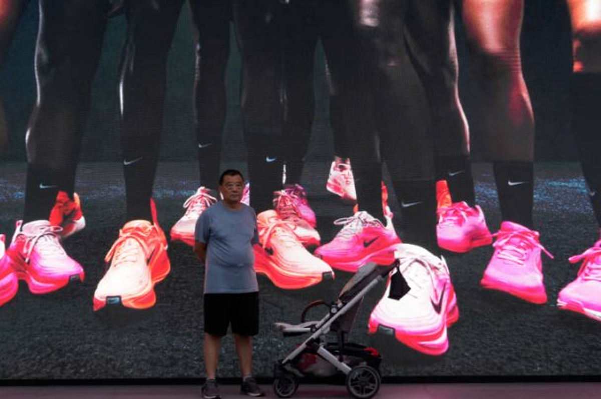 Quốc gia châu Á khiến Nike lao đao, doanh số gi...