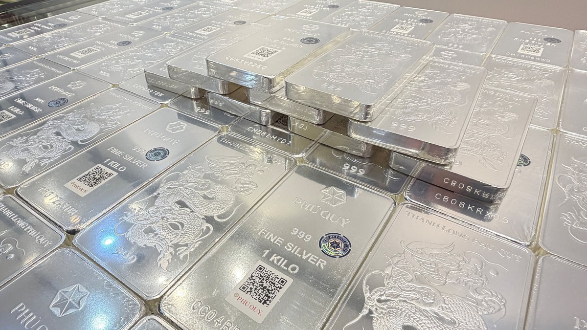 Sáng nay, giá bạc quay đầu giảm