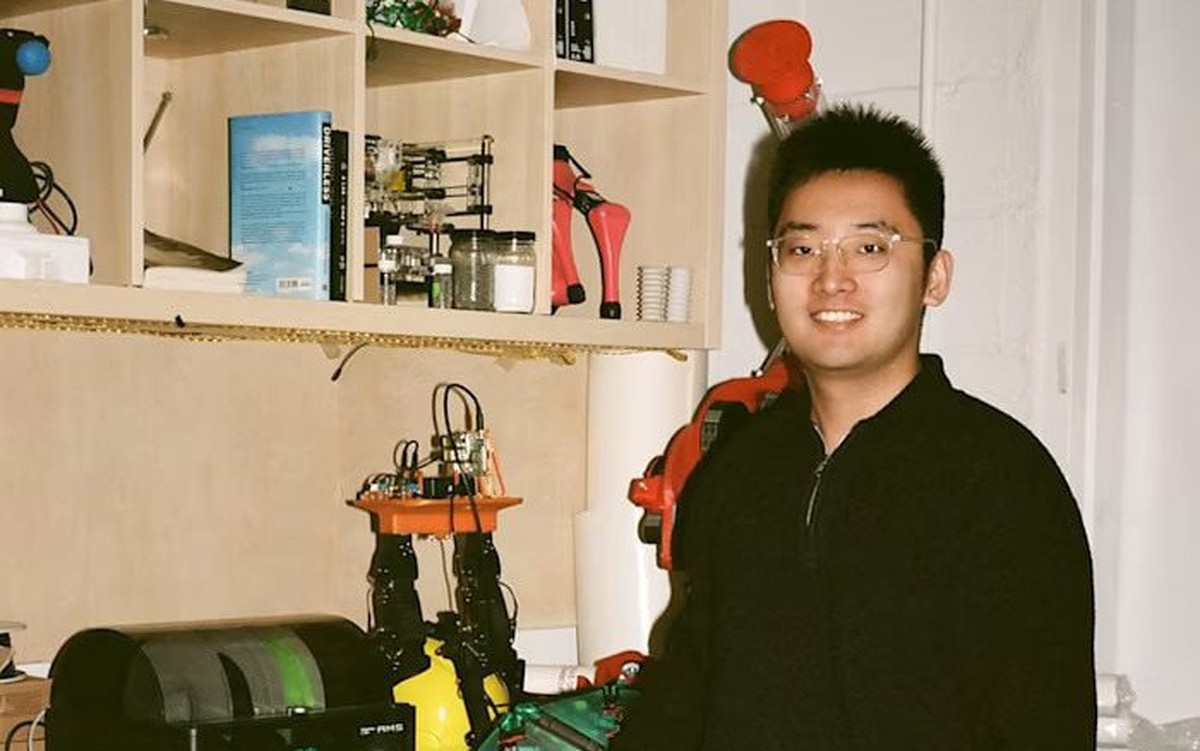 Robot lần đầu “tự nhân bản”: Tương lai nhân loại sắp trải qua một cuộc chiến với robot?