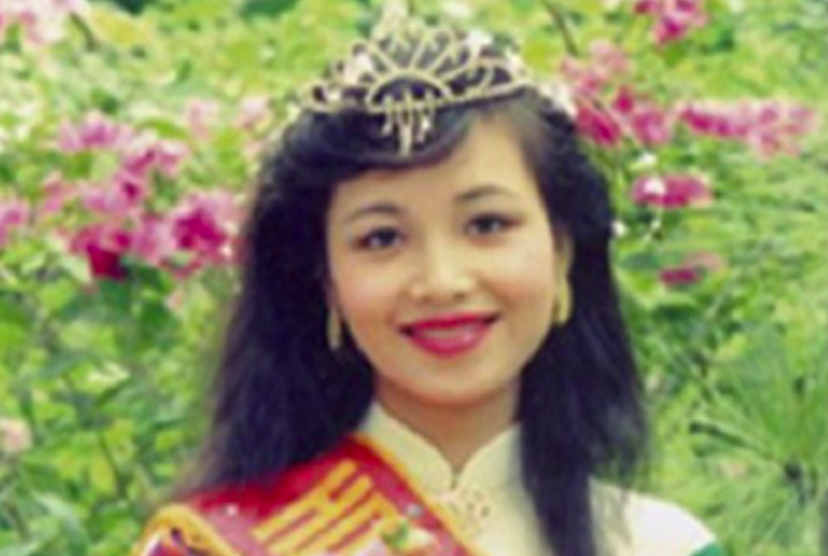 Nàng hậu dòng dõi "trâm anh thế phiệt", giữ kỷ lục thông thạo 5 ngoại ngữ