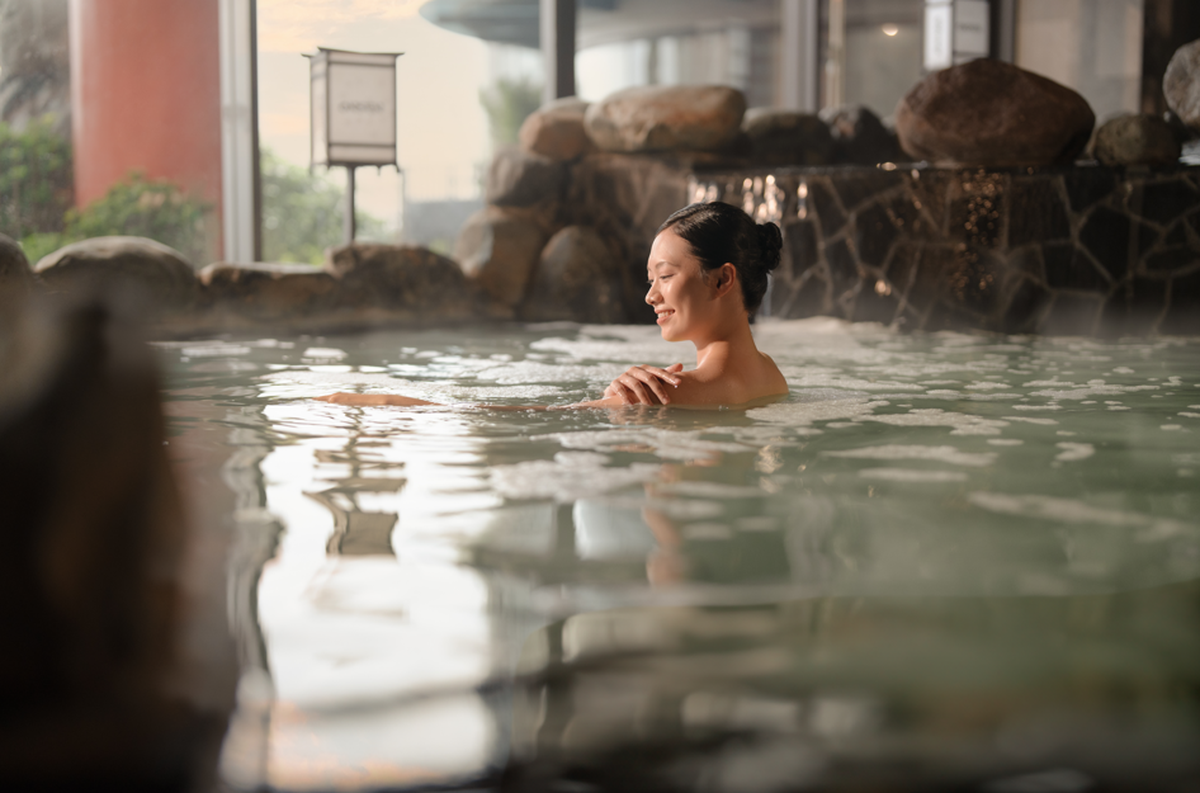 Giải mã sức mạnh thầm lặng của dòng khoáng nóng: Bí quyết chống lão hóa và trường thọ của nhiều thành phố hiện đại