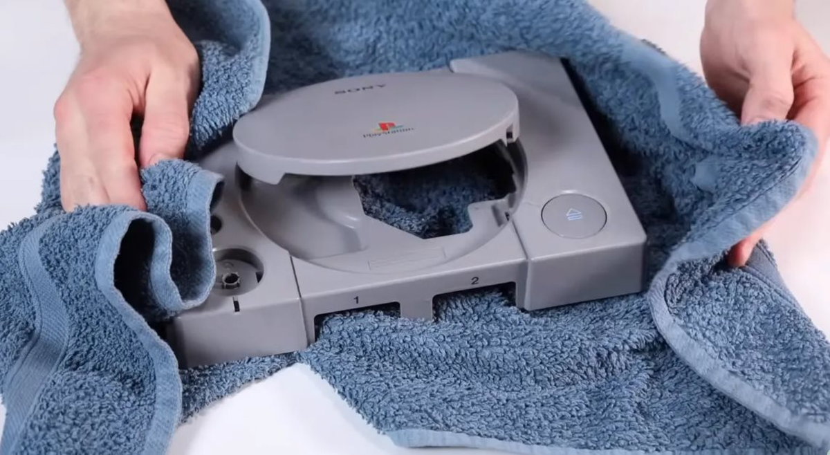 “Lột xác” PlayStation 30 năm tuổi thành bản PS1 tối thượng: USB-C, 1080p, chạy game thẻ SD