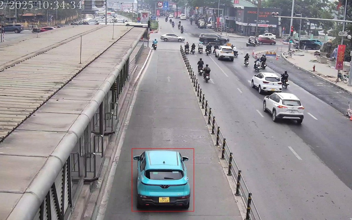 Thành phố chưa đưa vào vận hành “camera AI phạt nguội” giao thông