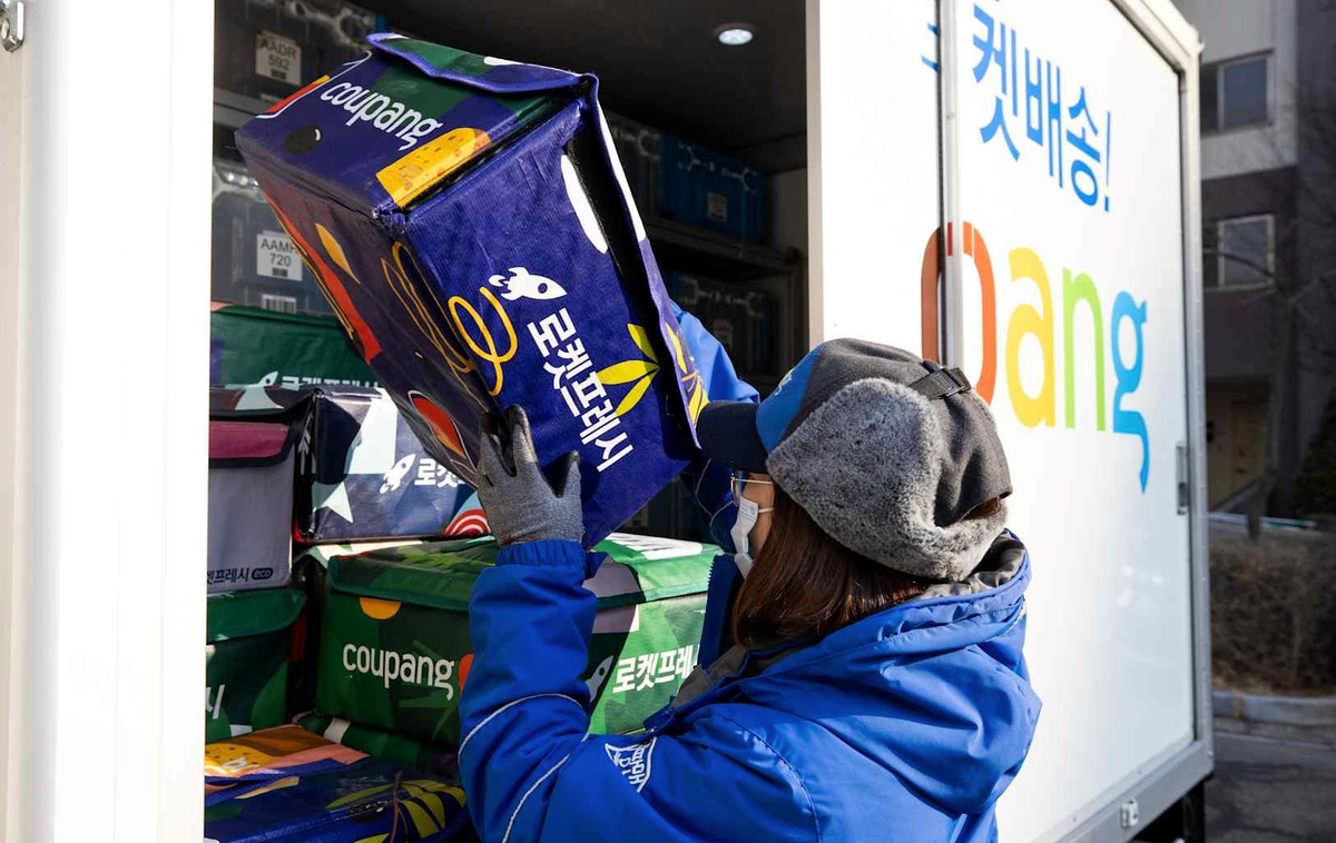 Ăn cắp ý tưởng của người bán để sản xuất số lượ...