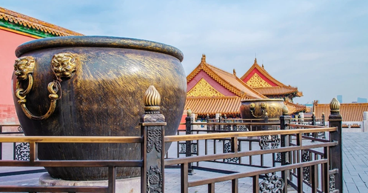 Bí ẩn gây sốc: Hàng trăm chum nước "khổng lồ" ở Tử Cấm Thành không bao giờ đóng băng, vì sao?