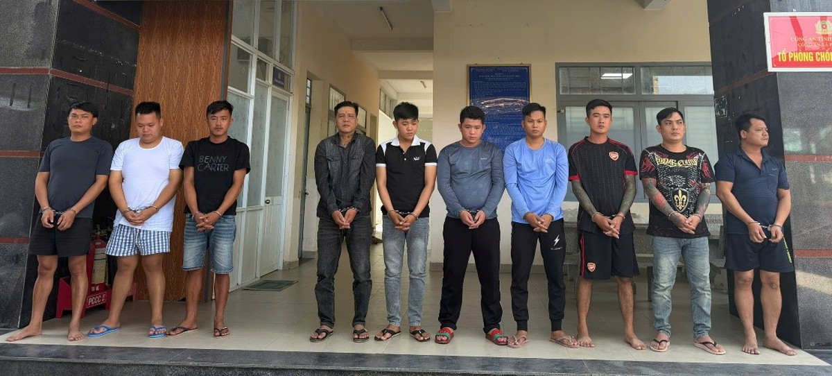 Bắt Nguyễn Diệu Hiền SN 1996 cùng hàng chục người khác