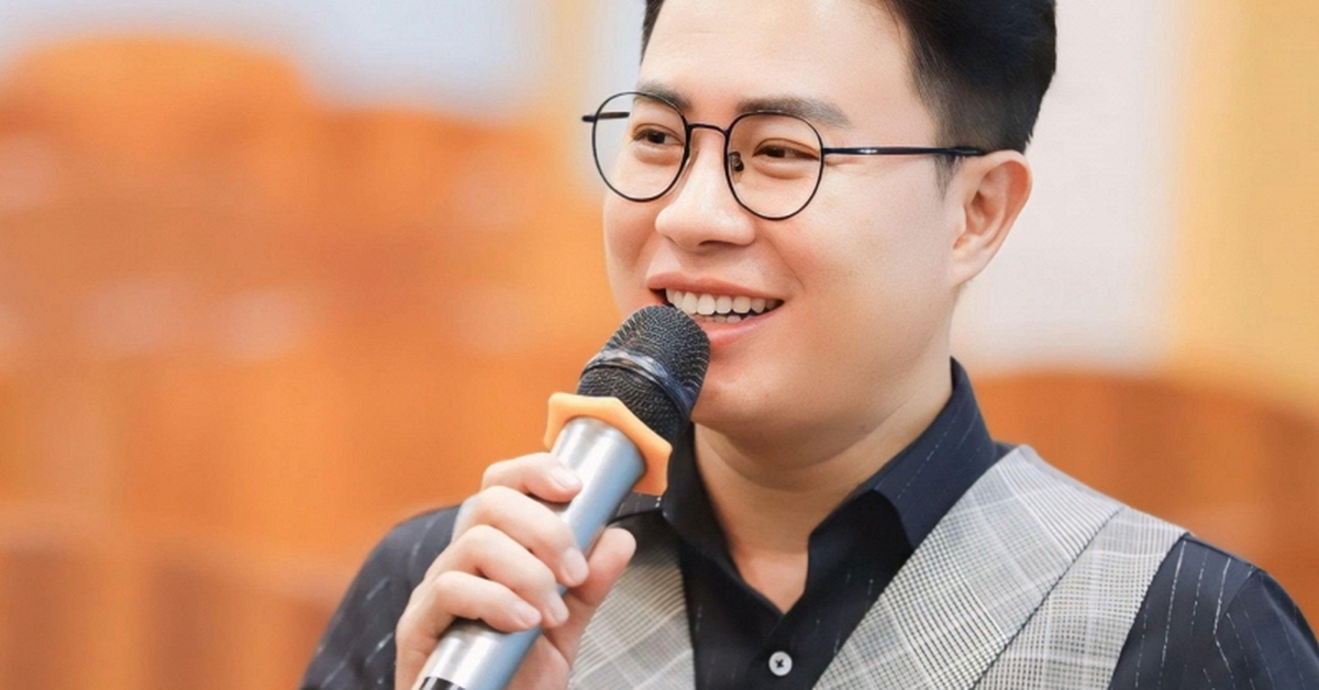 MC VTV có bằng tiến sĩ lấy vợ kém 10 tuổi, trước là thầy - trò nay thành đồng nghiệp