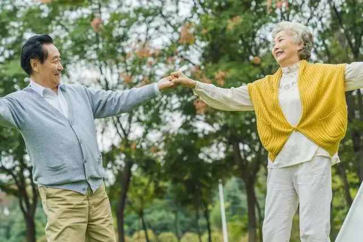 Sau 60 tuổi, không phải cứ tập thể dục, uống nhiều nước là đủ! Đừng bỏ qua 4 nguyên tắc kéo dài tuổi thọ này