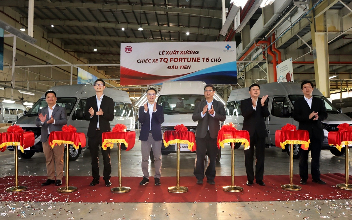 Chính thức ra mắt TQ Fortune, mở rộng lựa chọn minibus 16 chỗ