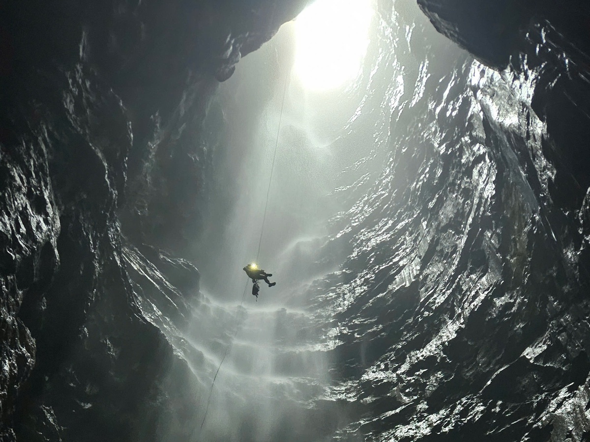 Vẻ đẹp hoang sơ của các hang động bí ẩn vừa được phát hiện ở Phong Nha-Kẻ Bàng