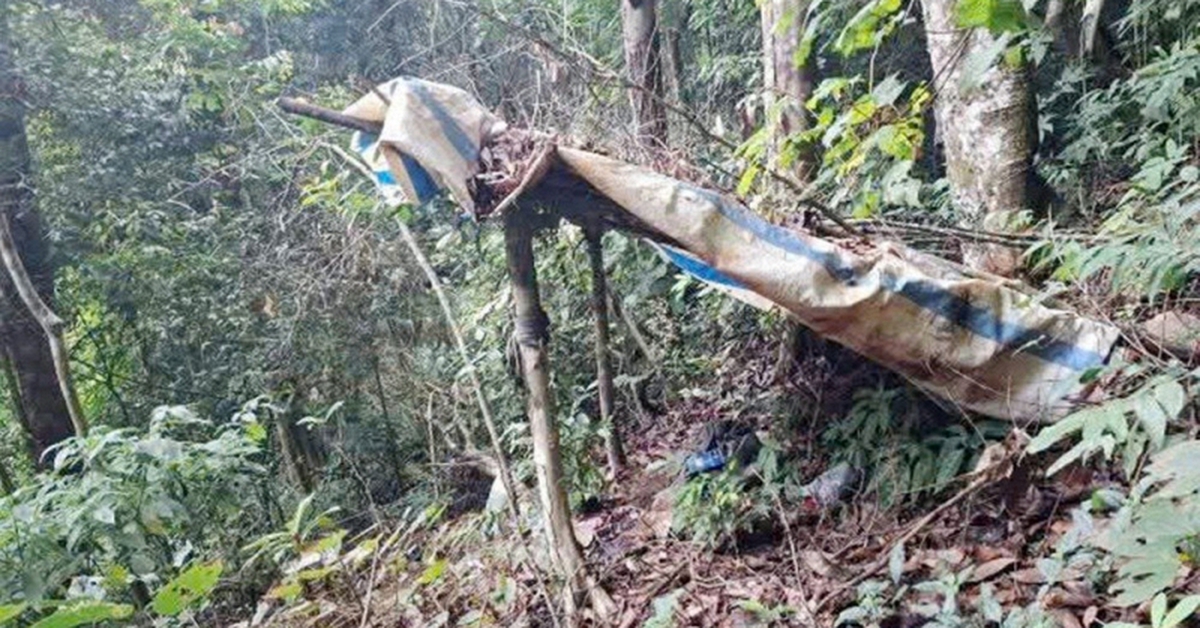 Hiện trường nơi phát hiện bộ xương người trong vườn quốc gia, hé lộ dòng chữ ghi trên áo