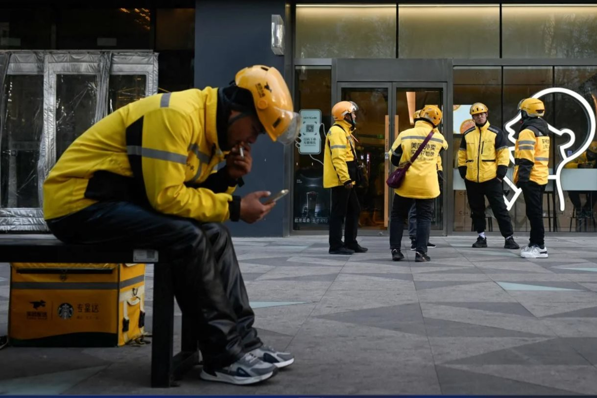 Trung Quốc chuẩn hóa quy tắc lao động cho shipp...