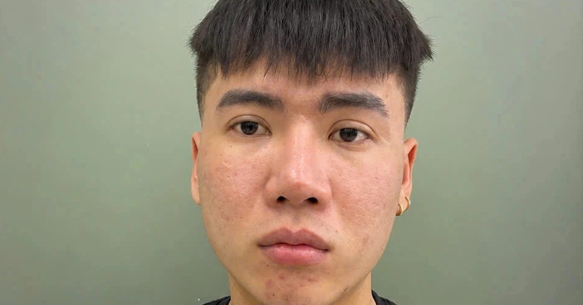 Bắt giữ Châu Minh Khang SN 2002