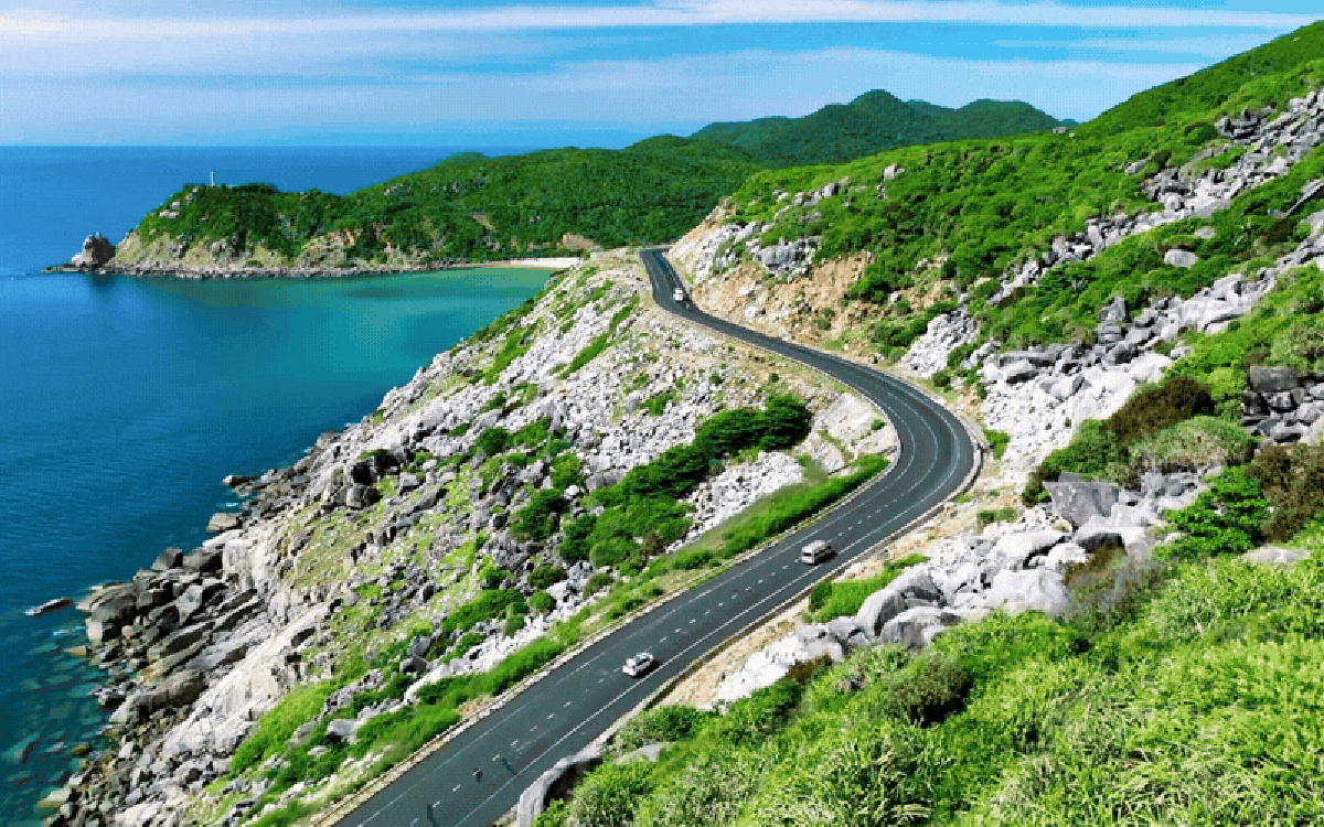Đây là cung đường ven biển đẹp nhất Việt Nam!