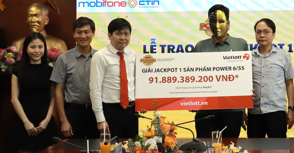 Mua đều 5 vé/ngày nhiều năm, nam doanh nhân Ninh Bình trúng Jackpot hơn 91 tỷ