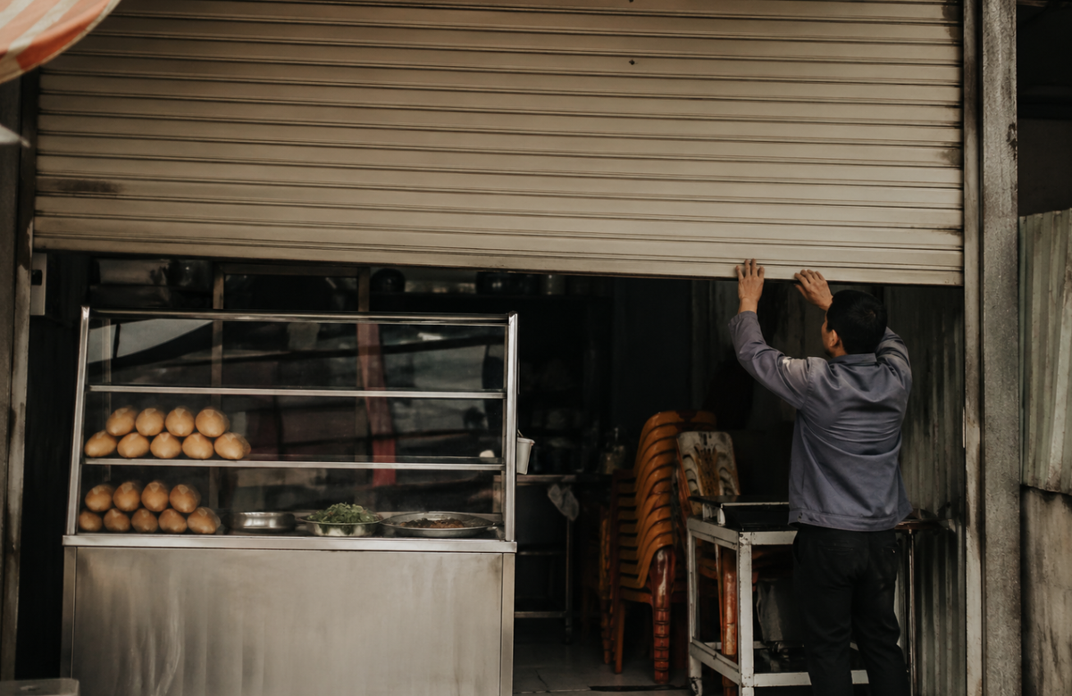 Đình chỉ hoạt động 1 tiệm bánh mì nổi tiếng, phạt hành chính 90 triệu đồng