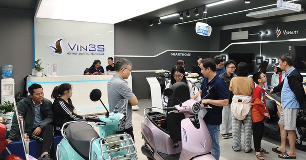 Doanh số xe máy điện VinFast chạm đỉnh chưa từng có trong tháng 3