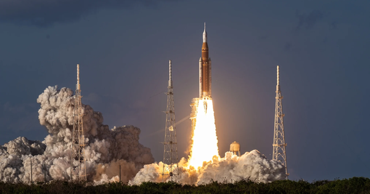 National Geographic ghi lại được những khoảnh khắc "ngất ngây lòng người" trong ngày nhân loại trở lại Mặt Trăng