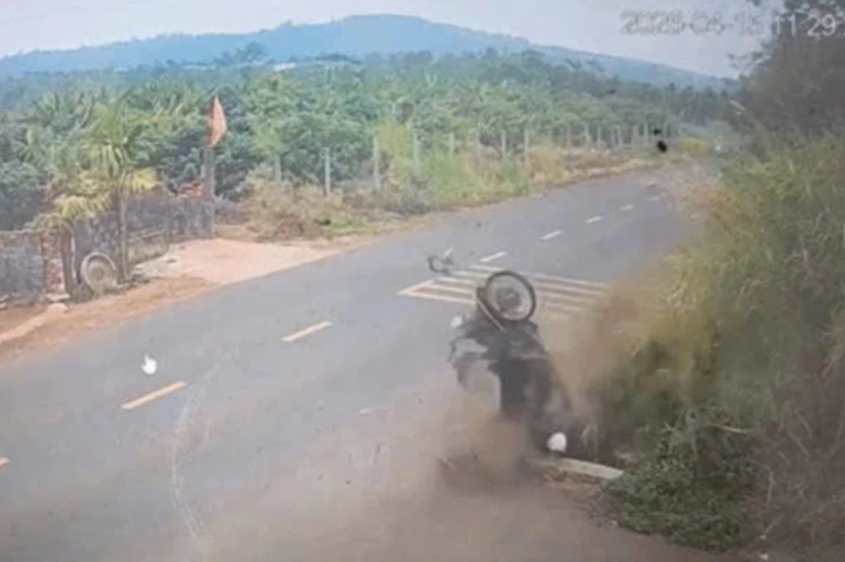 Nam sinh lớp 12 tai nạn tử vong ở Đắk Lắk: Xe 50cc "độ" lên hơn 150cc