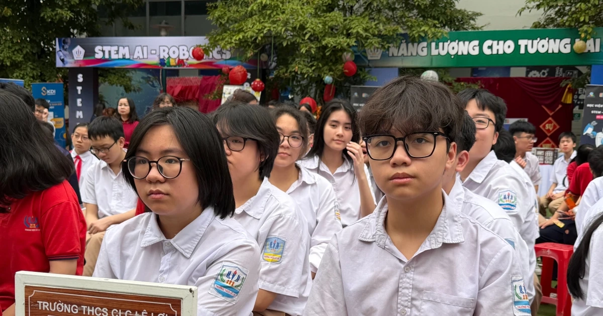 Hà Nội công bố chỉ tiêu tuyển sinh lớp 10, khoảng 55% có suất học công lập