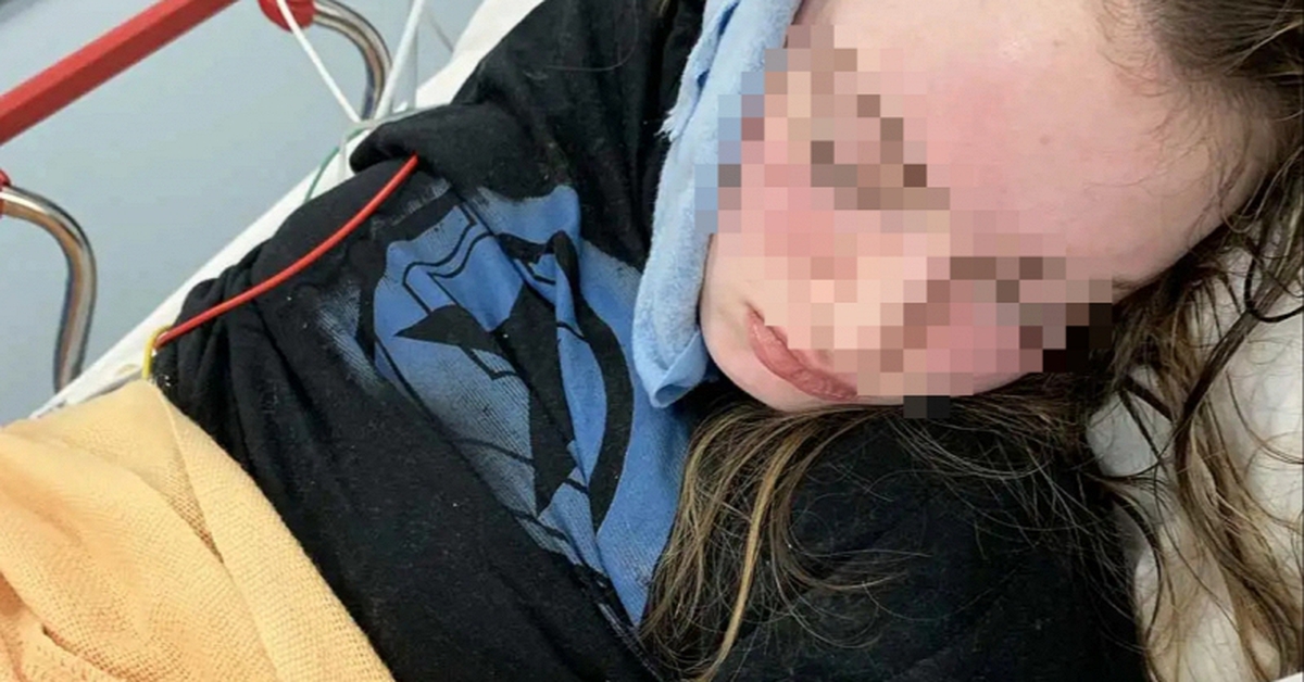 Sự thật về cơn đau đầu do học hành của thiếu nữ 18 tuổi: "KHÔNG PHẢI đột quỵ, đến muộn 30 phút là tử vong"