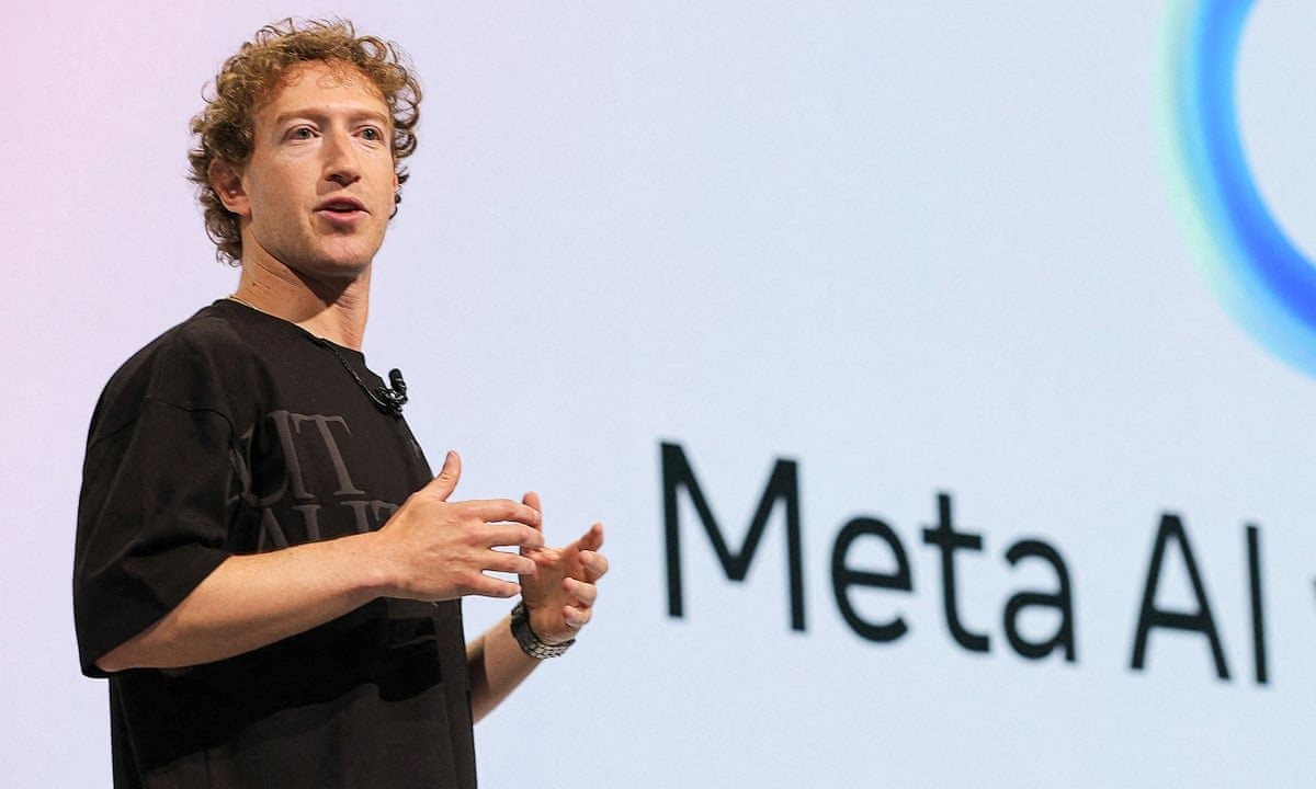 Cổ phiếu "bốc hơi" 8%, CEO Mark Zuckerberg trực...