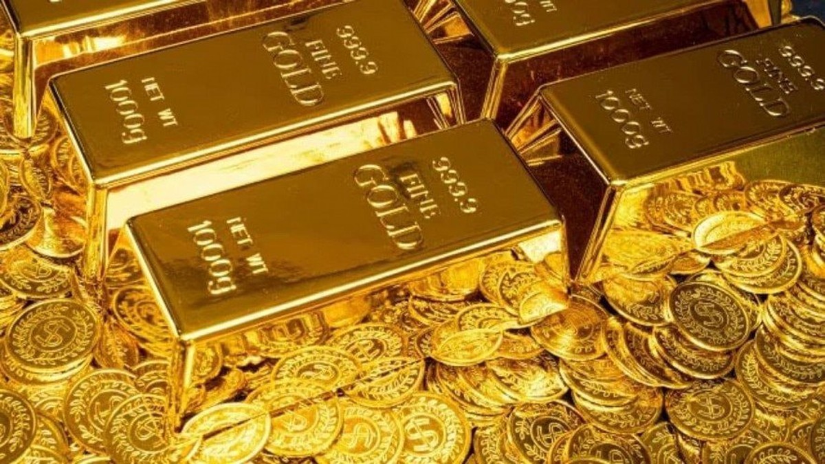 Quỹ lớn nhất thế giới tiếp chuỗi “xả” hàng tấn vàng