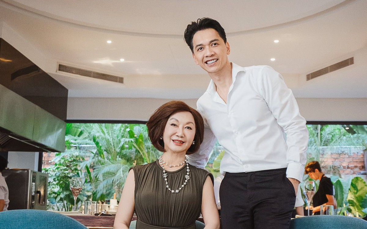 Động thái mới nhất của Chủ tịch ACB Trần Hùng Huy bên mẹ doanh nhân quyền lực gây chú ý