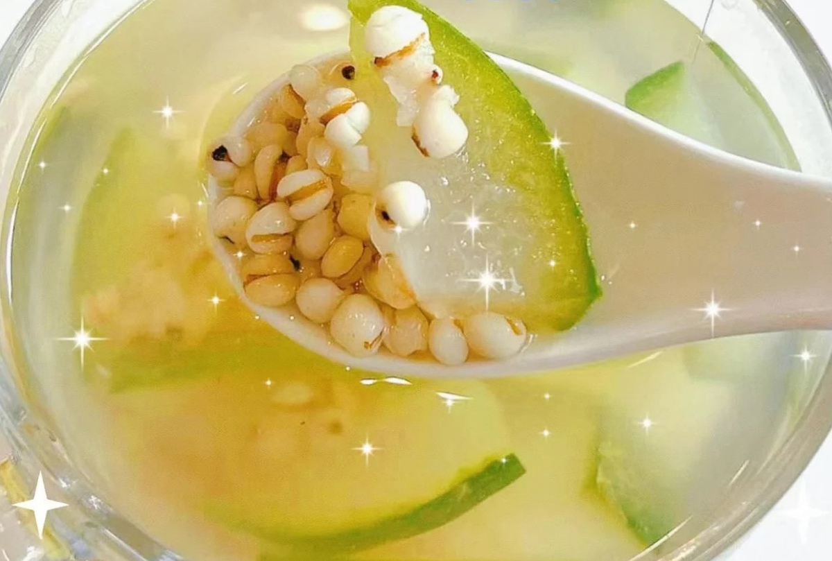 Đừng chỉ biết uống nước lọc vào mùa hè! Đây là 3 loại nước "siêu giải nhiệt", dưỡng da, tăng cường sức khỏe
