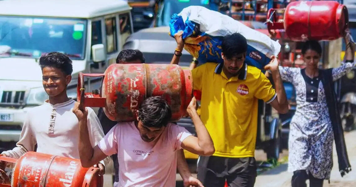 Lương 3 triệu đồng/tháng nhưng giá gas tăng 4 lần, hàng trăm nghìn công nhân lũ lượt bỏ phố về quê: Tham vọng đối trọng Trung Quốc của nền kinh tế hàng đầu châu Á lung lay