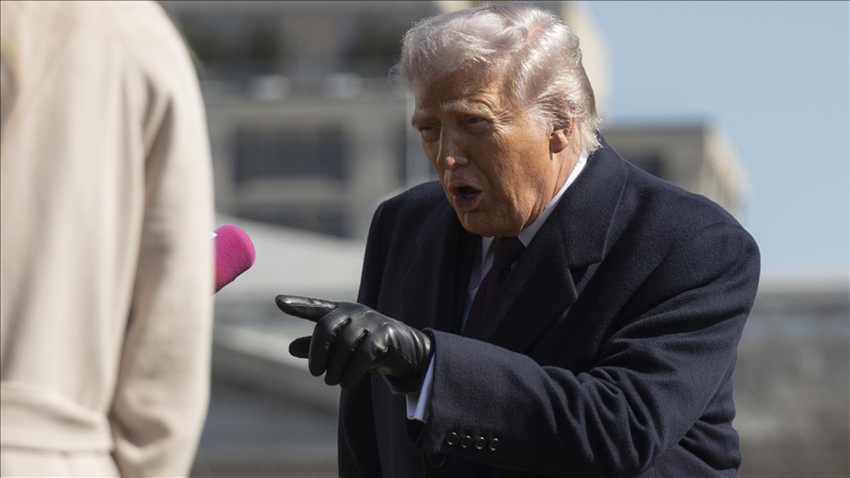 Ông Trump xem xét nối lại hoạt động quân sự quy mô lớn, thưởng 15 triệu USD để có thông tin này về Iran