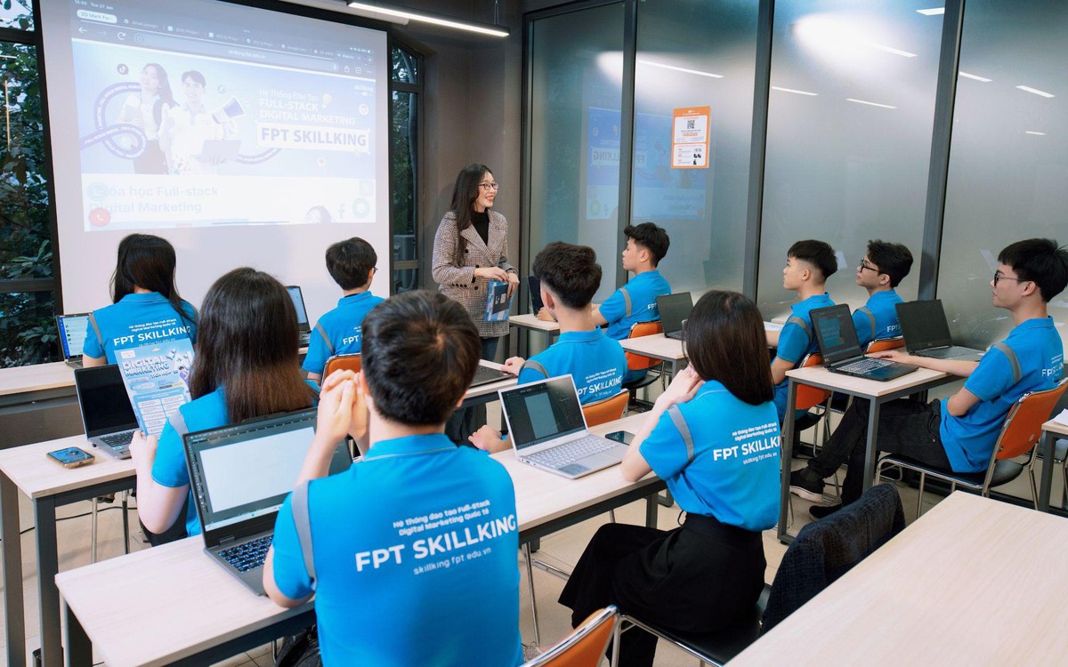 AI thay đổi ngành Marketing: Cơ hội nào cho người học trái ngành?