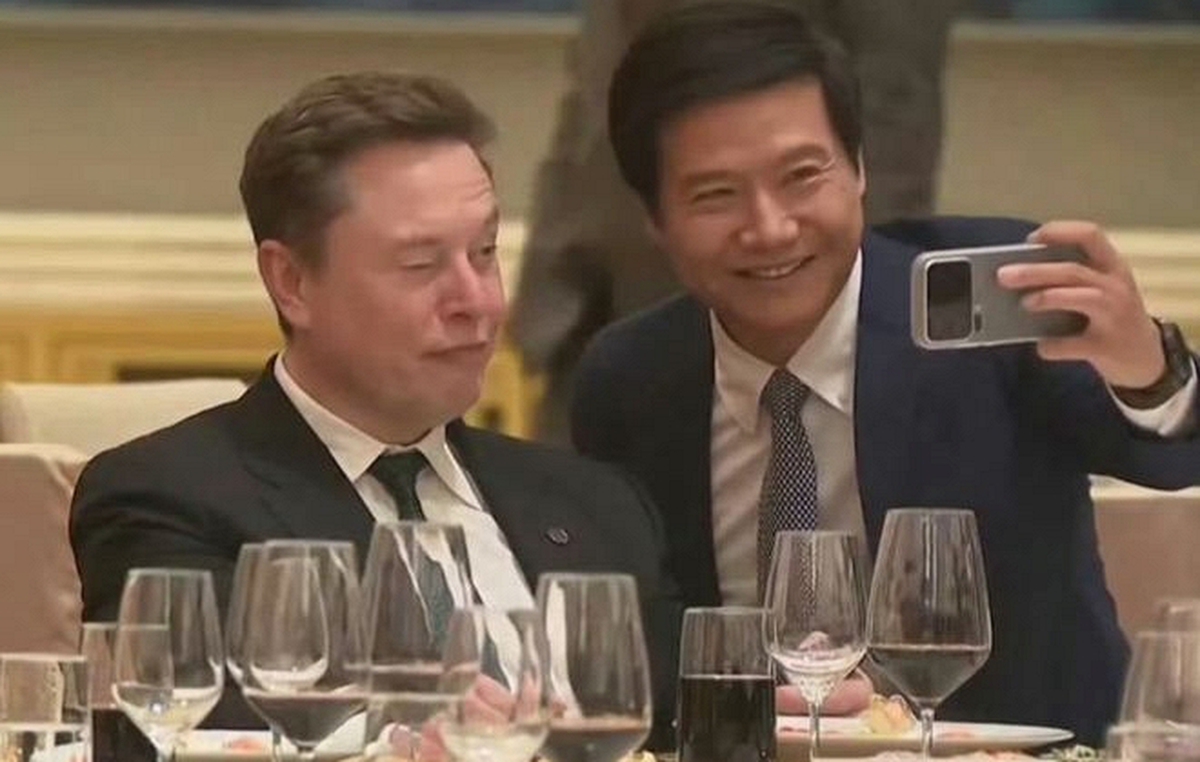 Đoàn có tới 16 siêu CEO đẳng cấp thế giới nhưng người viral nhất vẫn là Elon Musk