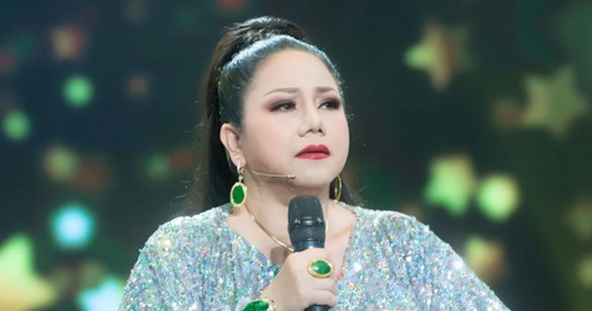 Nữ ca sĩ gánh mọi show: "Tiền mặt quá nhiều, tôi phải mua vàng tích trữ"