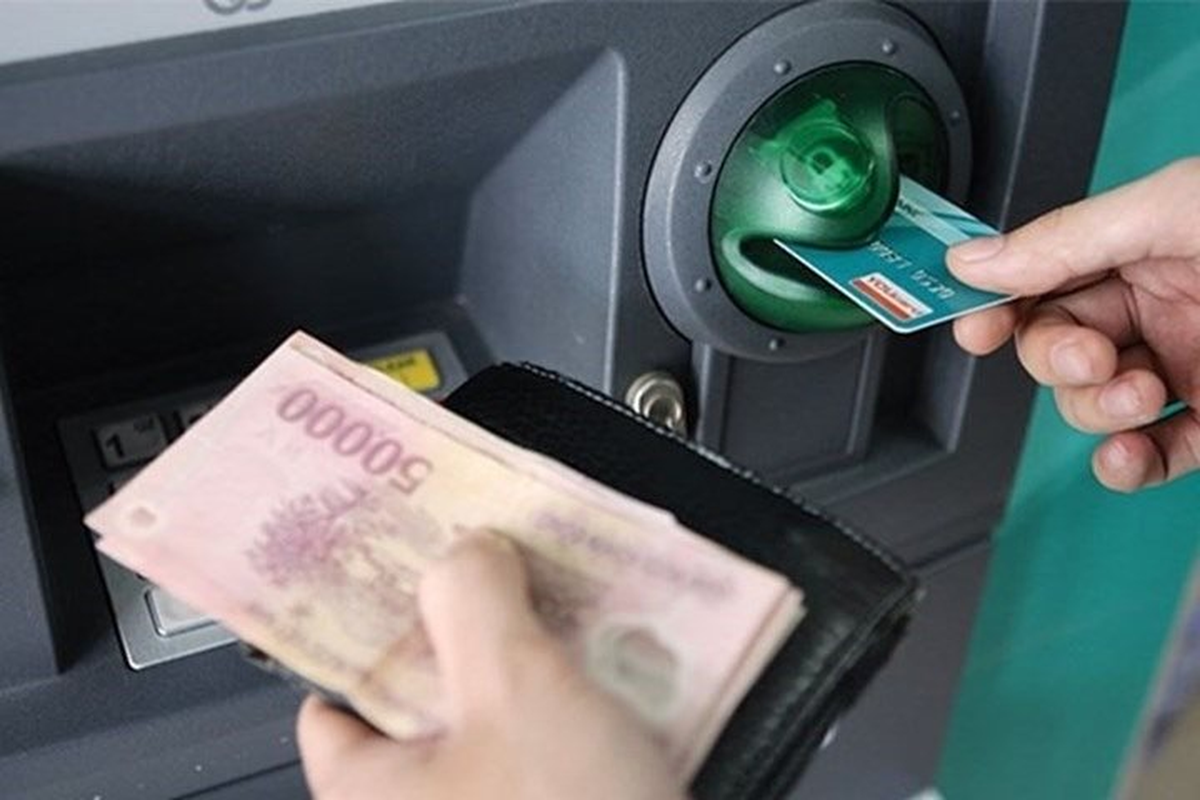 Người dùng có thể đối mặt rủi ro pháp lý nghiêm trọng nếu rút tiền, nhận chuyển khoản từ các giao dịch sau