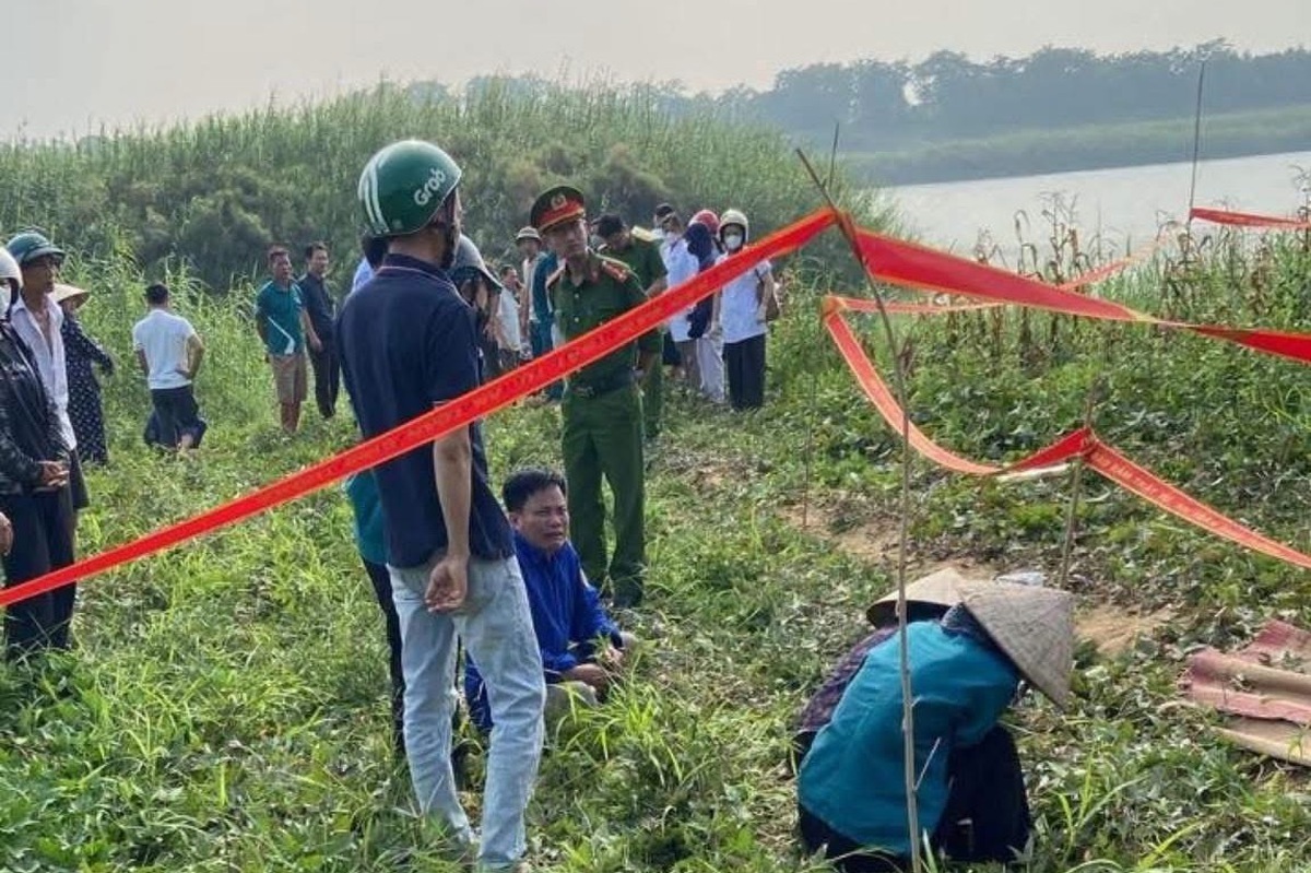 5 học sinh đuối nước trên sông Lô