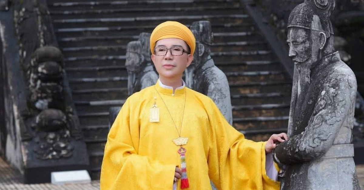 Hôn nhân gần 30 năm của ca sĩ Long Nhật với hoa khôi Hải Phòng: "Vợ con yêu tôi bất chấp thị phi"