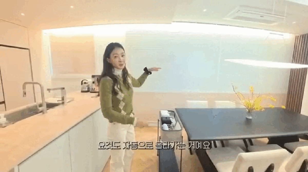 Mỹ nhân showbiz ly hôn chồng đại gia: Vẫn sống đời sang chảnh trong căn hộ cao cấp, đẹp không góc chết