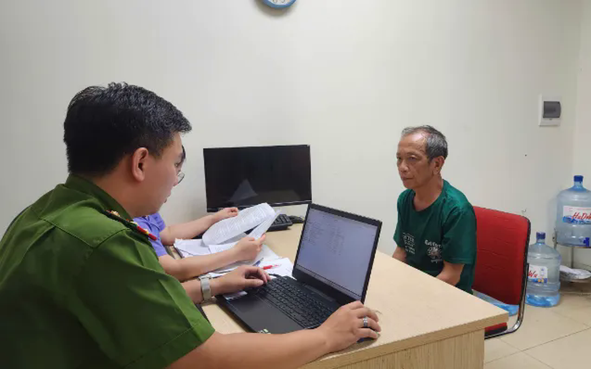 Hà Nội: Bắt nhóm đối tượng lừa chữa “bách bệnh” bằng nước ion kiềm, giao dịch gần 100 tỷ đồng