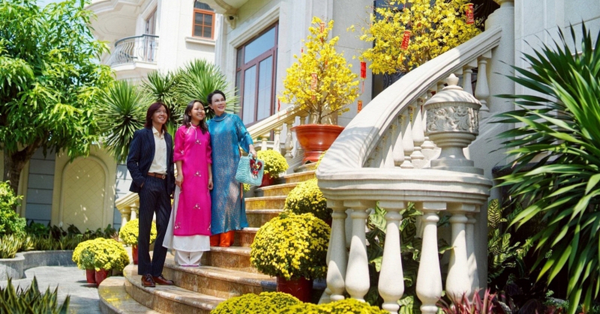 Cặp đôi showbiz ở biệt thự 300 tỷ: View đắc địa nhìn thẳng sông, có hồ bơi riêng, góc nào cũng đẹp như resort