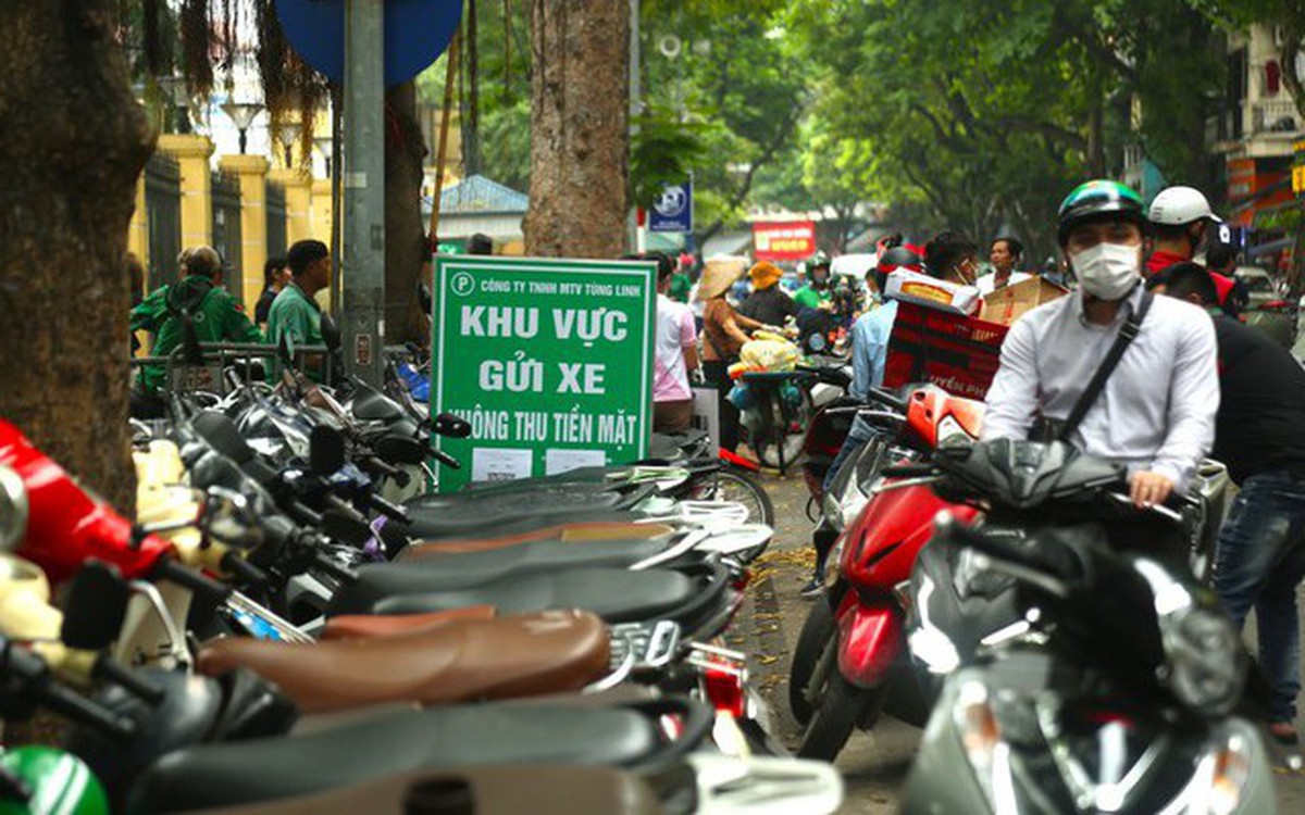 Hà Nội thu phí điện tử không dừng tại toàn bộ bãi đỗ xe từ 1/7