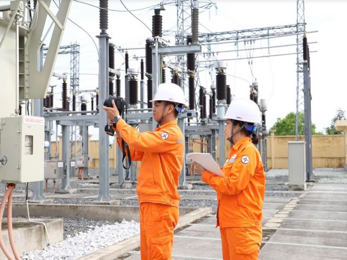 Khung giờ điện cao điểm sắp được áp dụng, người dân cần lưu ý gì?