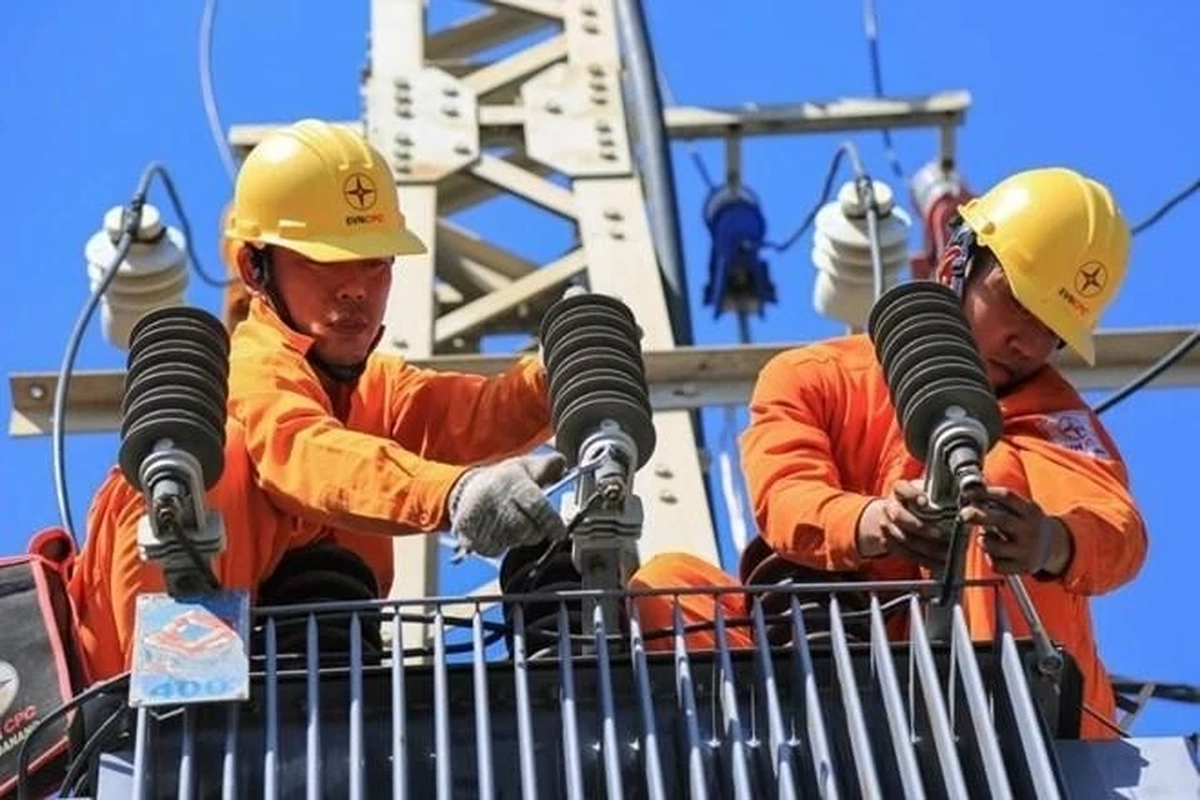 Tiêu thụ điện lập kỷ lục, Bộ Công Thương muốn áp dụng ngay khung giờ cao điểm mới