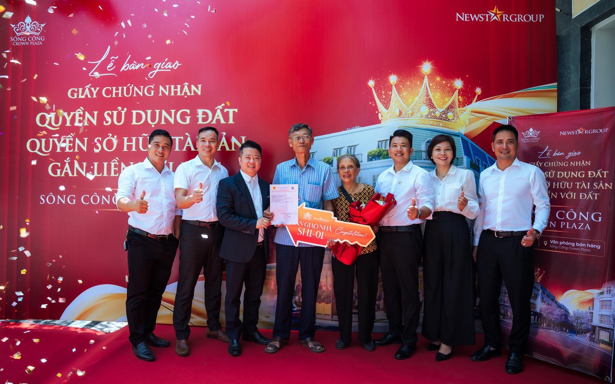 Sông Công Crown Plaza bàn giao Giấy chứng nhận quyền sử dụng đất cho khách hàng