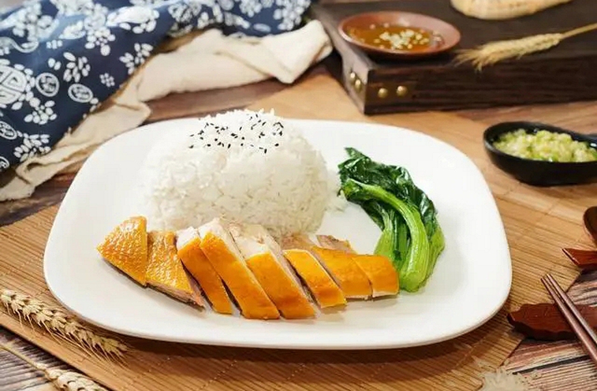 Tối nào cũng bỏ cơm để giảm cân, không ngờ chưa đầy 6 tháng cơ thể đã âm thầm "trả giá" thế này