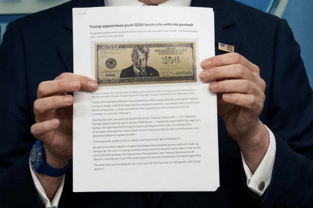 Mỹ xem xét phát hành tờ 250 USD in hình ông Trump