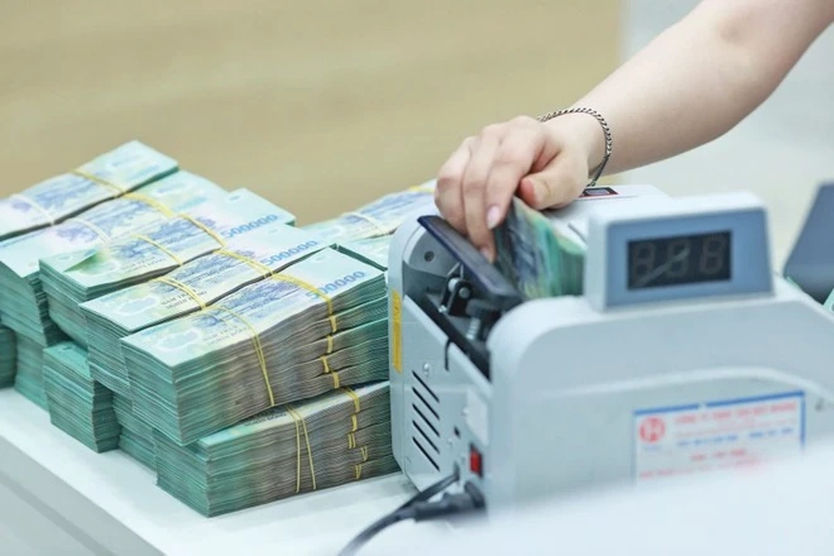 Lý do ngân hàng "chạy đua" trả lãi đầu kỳ